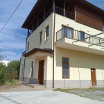 Дава се под наем Къща в Варна, Център - 330 кв.м за 1500 € - Снимка #1