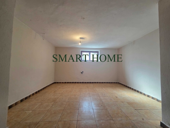 Дава се под наем Склад в Горна Оряховица - 40 кв.м за 154.53 € - Снимка #1