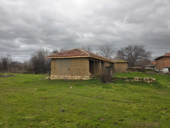 Къща в с. Гранит, Област Стара Загора - 85 кв.м за 90 €/кв.м - Снимка #1