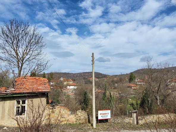 Парцел в с. Косарка, Област Габрово - 1401 кв.м за 6 €/кв.м - Снимка #1