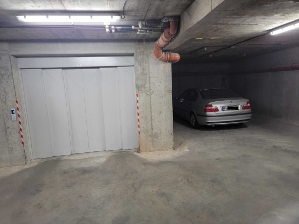 Дава се под наем Гараж / Паркомясто в Пловдив, Център - 32 кв.м за 118.32 € - Снимка #1