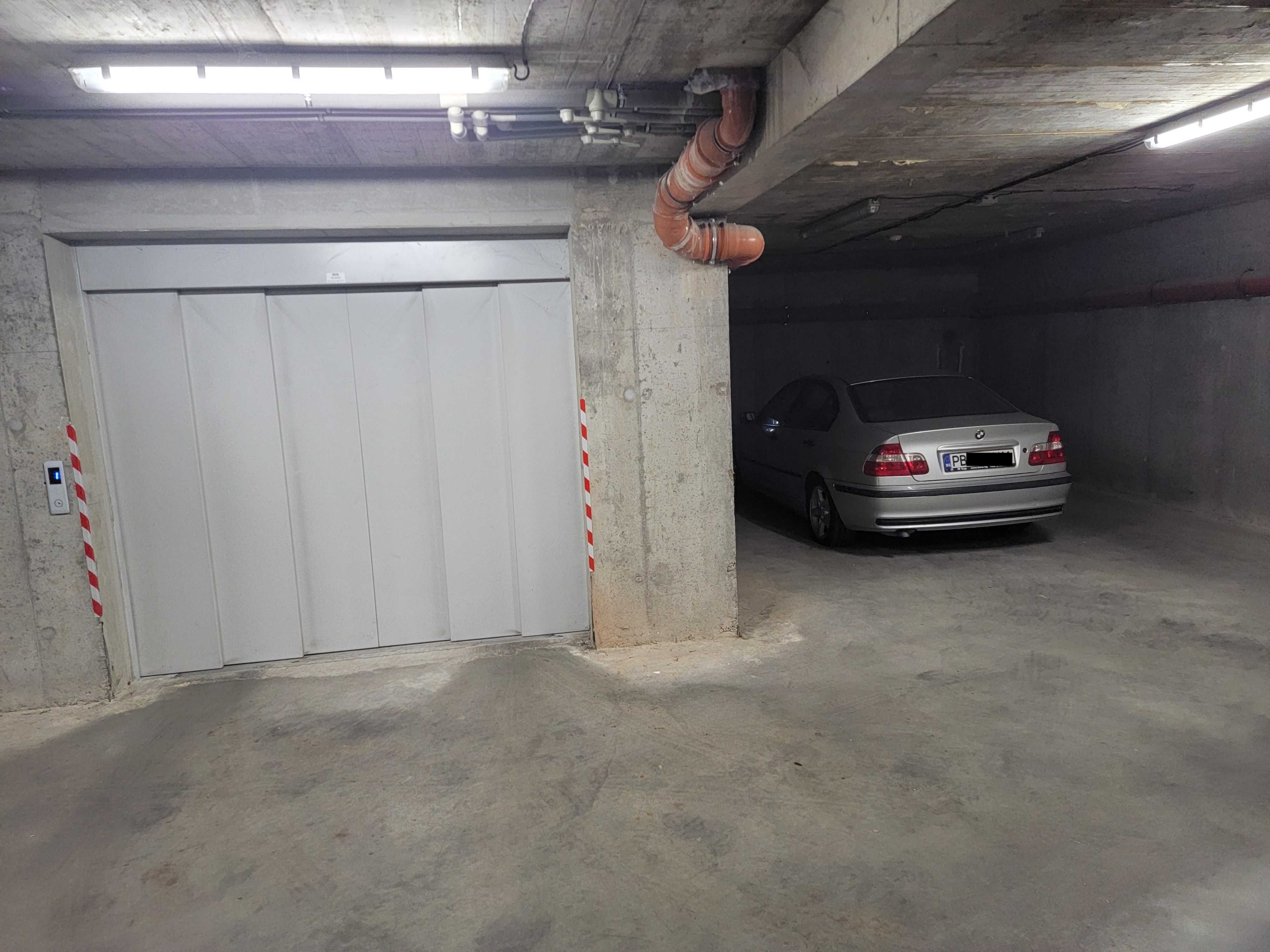 Дава се под наем Гараж / Паркомясто в Пловдив, Център - 32 кв.м за 118.32 € - Снимка #1