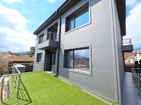 Къща в Велинград - 402 кв.м за 608 €/кв.м - Снимка #1