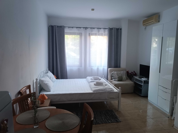 Дава се под наем Едностаен апартамент в Ахелой - 25 кв.м за 204 € - Снимка #1