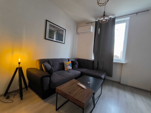 Дава се под наем Тристаен апартамент в Димитровград - 72 кв.м за 248.88 € - Снимка #1