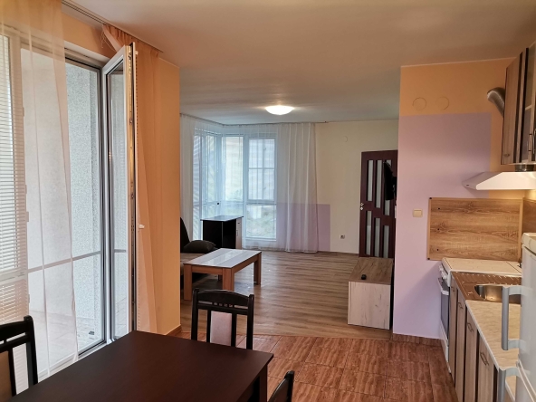 Дава се под наем Тристаен апартамент в София, Студентски град - 107 кв.м за 688.5 € - Снимка #1