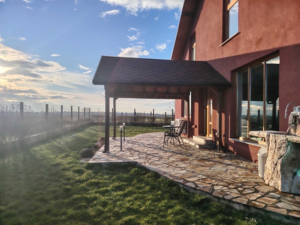 Къща в с. Скутаре, Област Пловдив - 180 кв.м за 932 €/кв.м - Снимка #1