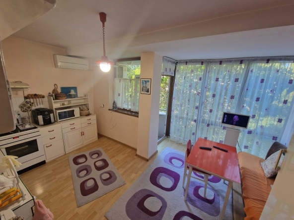 Тристаен апартамент в Благоевград, Идеален център - 96 кв.м за 744 €/кв.м - Снимка #1