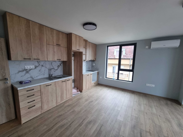 Тристаен апартамент в Благоевград, Широк център - 98 кв.м за 937 €/кв.м - Снимка #1