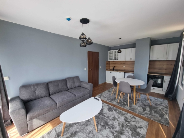 Тристаен апартамент в Разлог - 86 кв.м за 590 €/кв.м - Снимка #1