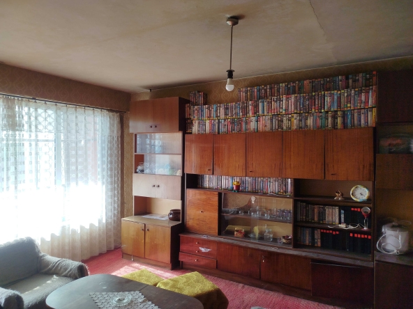 Тристаен апартамент в Разград, Орел - 85 кв.м за 750 €/кв.м - Снимка #1