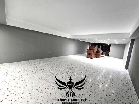 Дава се под наем Заведение в Асеновград - 190 кв.м за 1545.81 € - Снимка #1