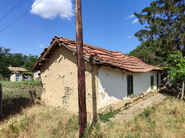 Къща в с. Къпиново, Област Добрич - 80 кв.м за 49 €/кв.м - Снимка #1