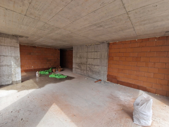 Тристаен апартамент в Благоевград, Еленово 1 - 83 кв.м за 587 €/кв.м - Снимка #1