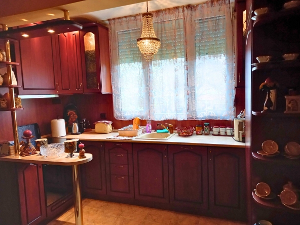 Четиристаен апартамент в София, Младост 4 - 89 кв.м за 1433 €/кв.м - Снимка #1
