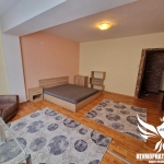 Дава се под наем Тристаен апартамент в Асеновград - 90 кв.м за 353.94 € - Снимка #1