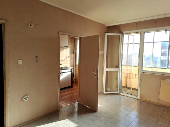 Двустаен апартамент в Шумен, Херсон - 58 кв.м за 748 €/кв.м - Снимка #1