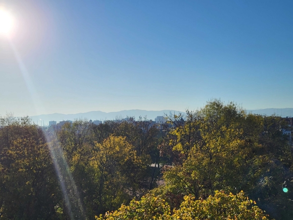 Тристаен апартамент в София, 7-ми 11-ти километър - 130 кв.м за 3462 €/кв.м - Снимка #1