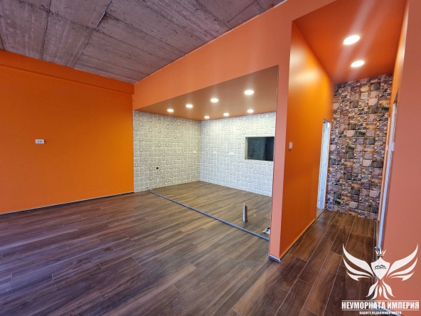 Магазин в Асеновград - 89 кв.м за 1484 €/кв.м - Снимка #1