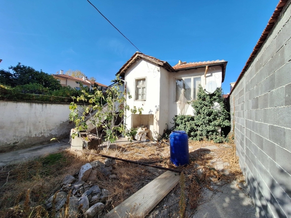 Къща в Асеновград - 64 кв.м за 797 €/кв.м - Снимка #1