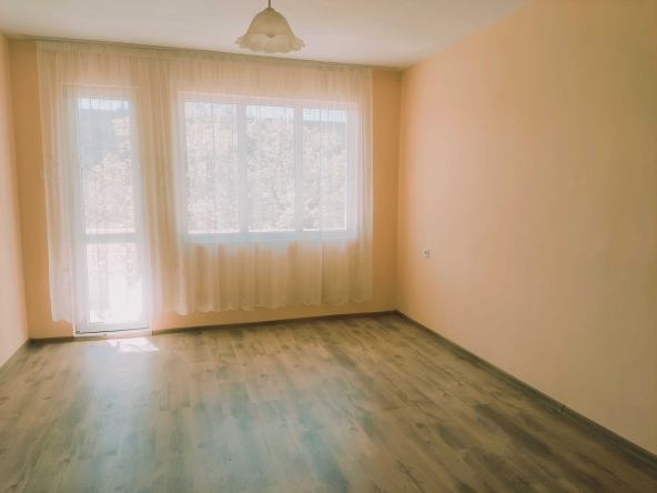 Тристаен апартамент в Силистра, Център - 108 кв.м за 639 €/кв.м - Снимка #1