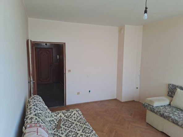 Двустаен апартамент в Плевен, Дружба 3 - 60 кв.м за 950 €/кв.м - Снимка #1