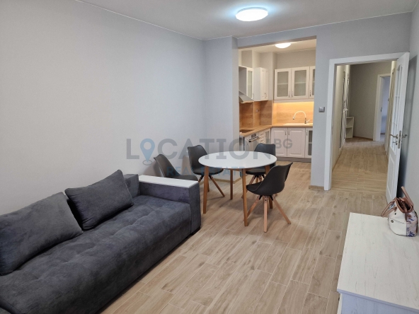 Тристаен апартамент в Варна, Погреби - 95 кв.м за 1999 €/кв.м - Снимка #1