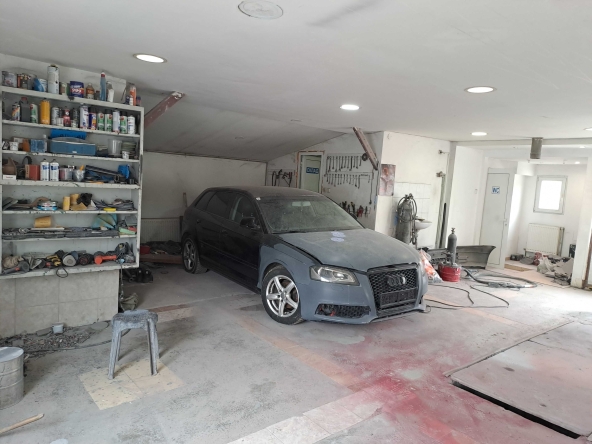 Промишлена сграда в Плевен, Дружба 3 - 167 кв.м за 809 €/кв.м - Снимка #1