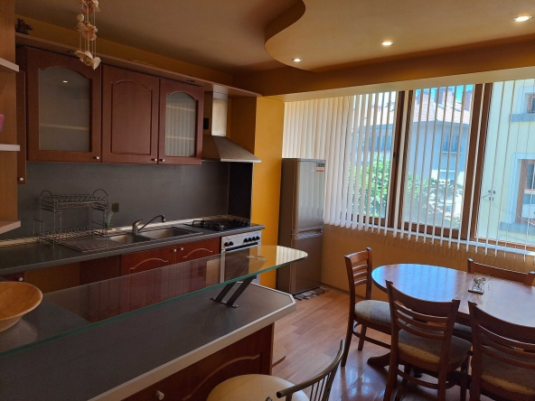 Етаж от къща в Плевен, Идеален център - 115 кв.м за 1305 €/кв.м - Снимка #1