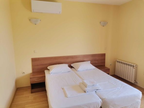 Дава се под наем Едностаен апартамент в Варна, Център - 20 кв.м за 400 € - Снимка #1