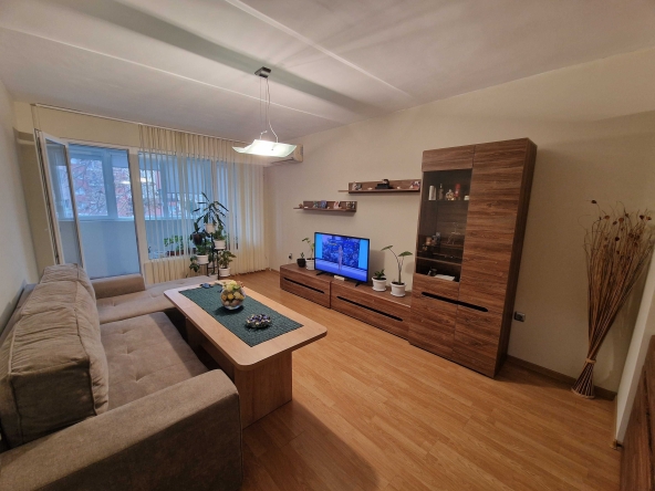 Двустаен апартамент в Благоевград, Еленово 2 - 68 кв.м за 975 €/кв.м - Снимка #1