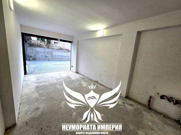 Дава се под наем Гараж / Паркомясто в Асеновград - 18 кв.м за 79 € - Снимка #1