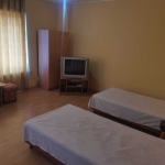 Дава се под наем Двустаен апартамент в Бургас, Победа - 50 кв.м за 153 € - Снимка #1