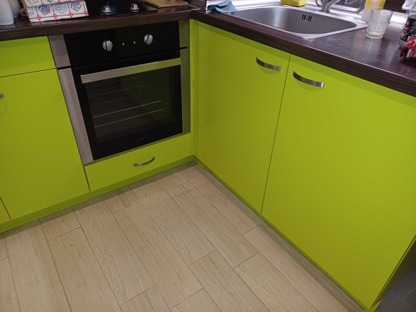 Тристаен апартамент в Перник, Изток - 94 кв.м за 1140 €/кв.м - Снимка #1