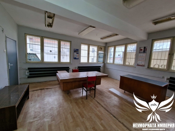 Магазин в с. Старосел, Област Пловдив - 175 кв.м за 360 €/кв.м - Снимка #1