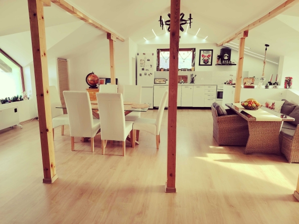 Къща в с. Брестовица, Област Пловдив - 260 кв.м за 881 €/кв.м - Снимка #1