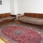 Дава се под наем Едностаен апартамент в Ямбол, Център - 32 кв.м за 153 € - Снимка #1