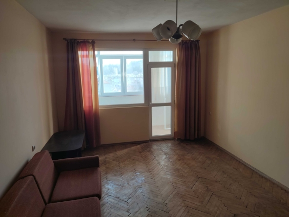 Тристаен апартамент в Търговище, Център - 90 кв.м за 1020 €/кв.м - Снимка #1