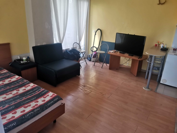 Дава се под наем Двустаен апартамент в Бургас, Славейков - 50 кв.м за 225 € - Снимка #1