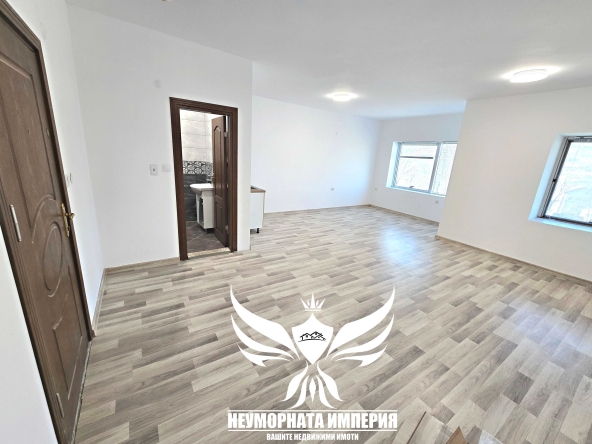 Дава се под наем Офис в Асеновград - 45 кв.м за 233 € - Снимка #1