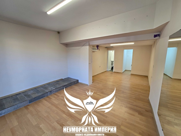 Дава се под наем Магазин в Асеновград - 36 кв.м за 205 € - Снимка #1