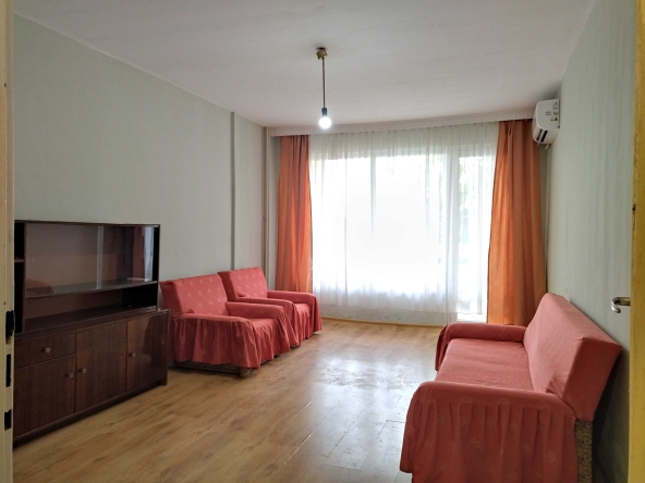 Дава се под наем Двустаен апартамент в Силистра, Център - 68 кв.м за 183.6 € - Снимка #1