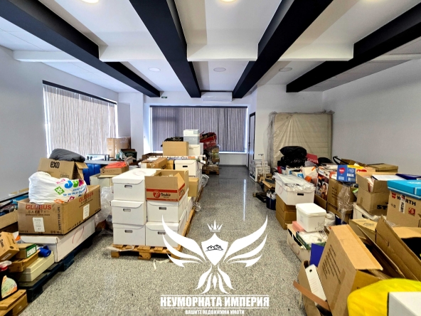 Дава се под наем Офис в Асеновград - 86 кв.м за 440 € - Снимка #1