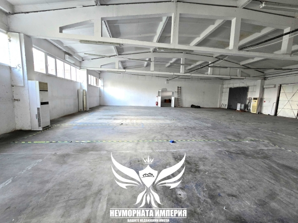 Дава се под наем Склад в Пловдив, Западен - 760 кв.м за 3800 € - Снимка #1