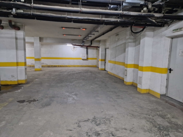 Дава се под наем Гараж / Паркомясто в София, Люлин 8 - 16 кв.м за 80 € - Снимка #1