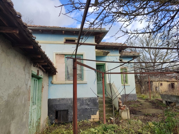 Къща в Добрич, Център - 80 кв.м за 83 €/кв.м - Снимка #1