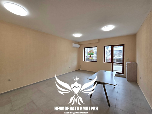 Дава се под наем Офис в Асеновград - 107 кв.м за 615 € - Снимка #1