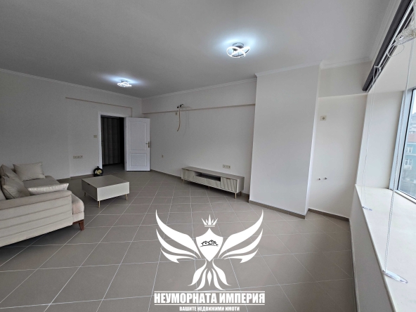 Дава се под наем Тристаен апартамент в Асеновград - 76 кв.м за 383 € - Снимка #1