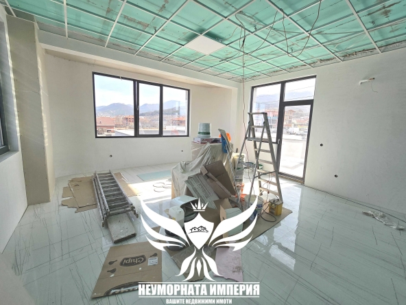 Дава се под наем Офис в Асеновград - 55 кв.м за 355 € - Снимка #1