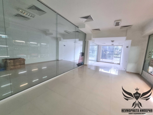 Дава се под наем Офис в Асеновград - 40 кв.м за 282 € - Снимка #1